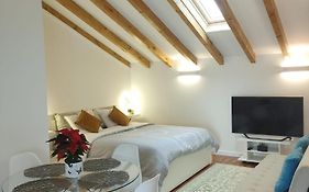 Charm Studio